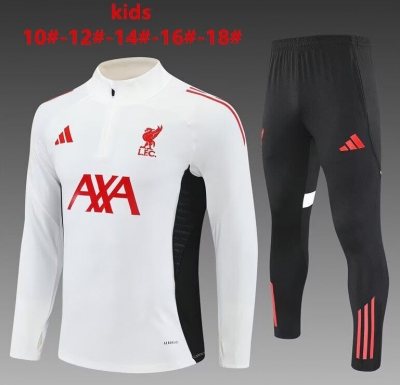 2526 Li white training suit kid size